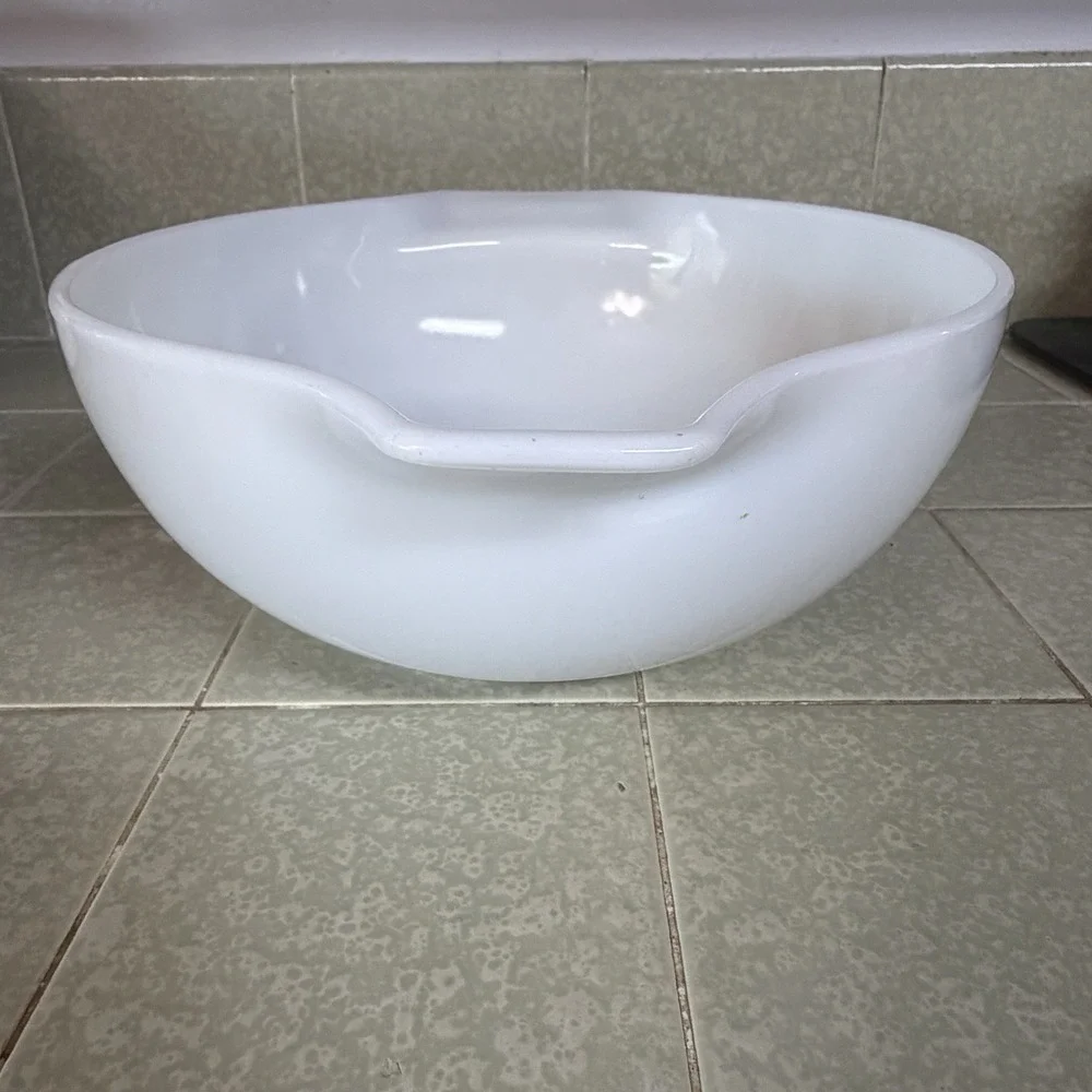 Vintage Pyrex BUTTERFLY GOLD 443 Cinderella Mixing Bowl 2.5 quart
